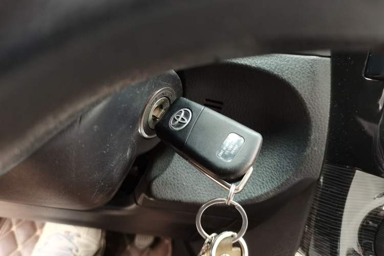 Used Toyota Corolla 2017 1.2T CVT GL-i Vehicle Key