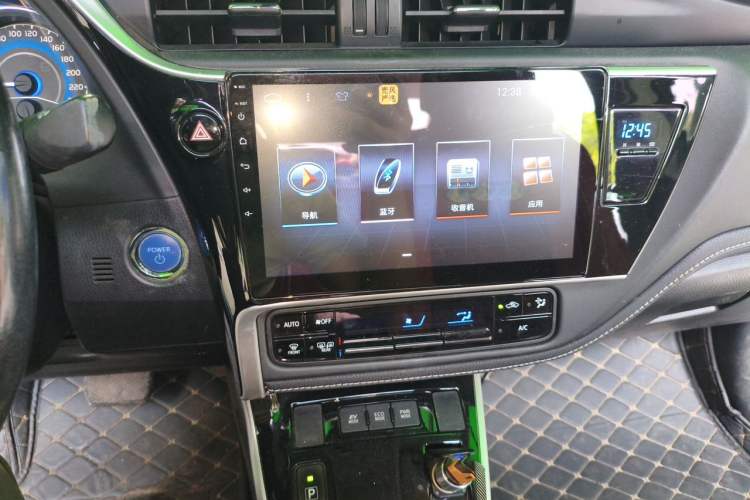 Used Toyota Corolla 2017 Revised Dual-Engine 1.8L E-CVT Elite Edition Audio And AC Panel