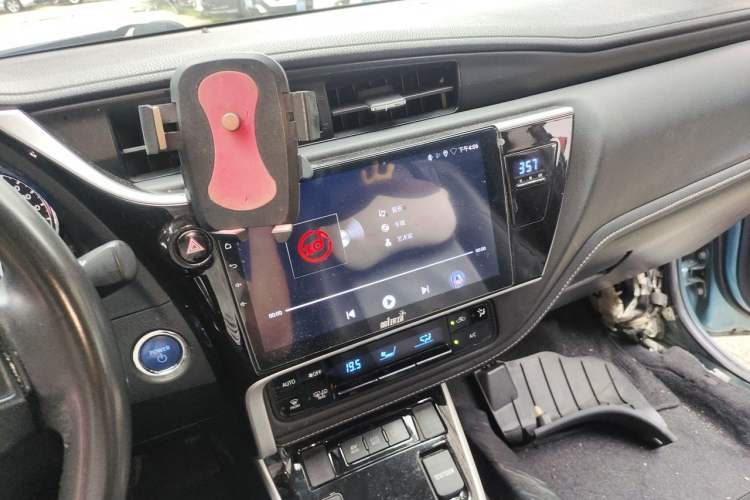 Used Toyota Corolla 2017 Revised Dual-Engine 1.8L E-CVT Elite Edition Audio And AC Panel