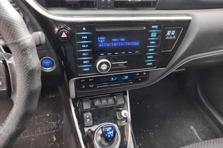 Used Toyota Corolla 2017 Revised Dual-Engine 1.8L E-CVT Elite Edition Audio And AC Panel