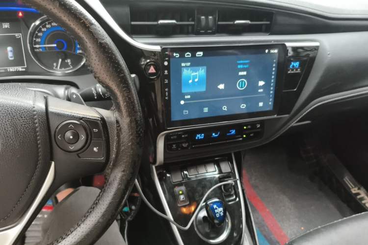Used Toyota Corolla 2017 Revised Dual-Engine 1.8L E-CVT Leading Edition Audio And AC Panel