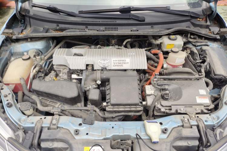 Used Toyota Corolla 2017 Revised Dual-Engine 1.8L E-CVT Elite Edition Engine Bay