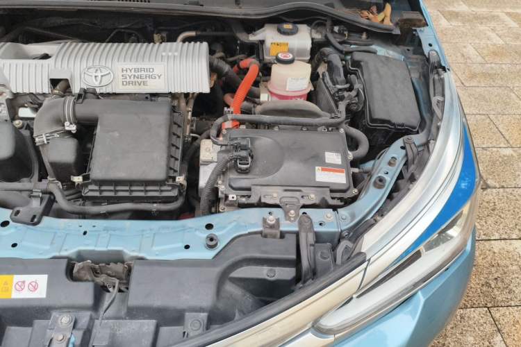 Used Toyota Corolla 2017 Revised Dual-Engine 1.8L E-CVT Leading Edition Engine Bay Left