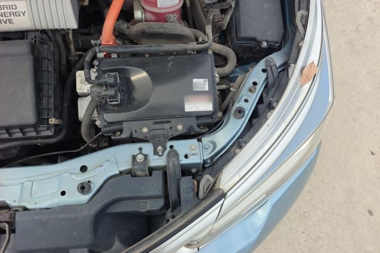 Used Toyota Corolla 2017 Revised Dual-Engine 1.8L E-CVT Elite Edition Engine Bay Left