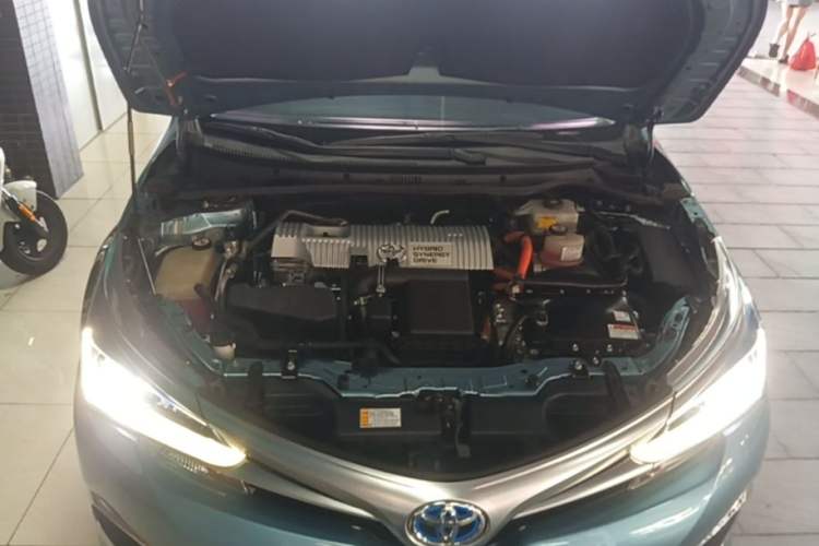 Used Toyota Corolla 2017 Revised Dual-Engine 1.8L E-CVT Elite Edition Engine Bay