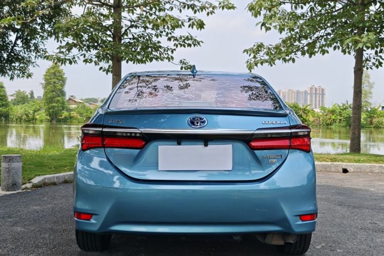 Used Toyota Corolla 2017 Revised Dual-Engine 1.8L E-CVT Elite Edition Exterior 5