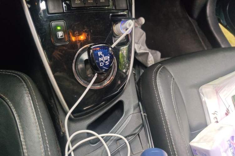 Used Toyota Corolla 2017 Revised Dual-Engine 1.8L E-CVT Elite Edition Gear Lever