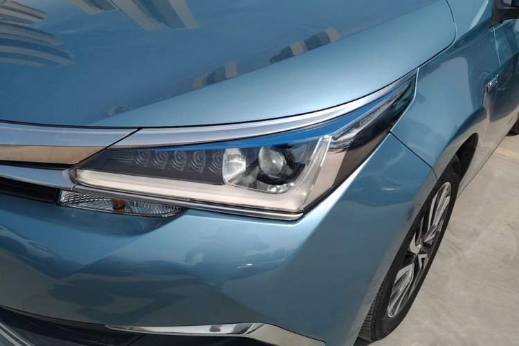 Used Toyota Corolla 2017 Revised Dual-Engine 1.8L E-CVT Leading Edition Left Front Headlight