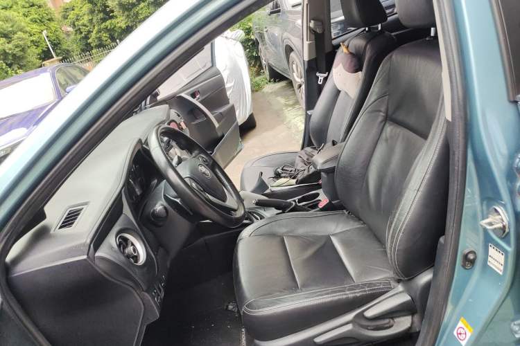 Used Toyota Corolla 2017 Revised Dual-Engine 1.8L E-CVT Elite Edition Left Front Seat