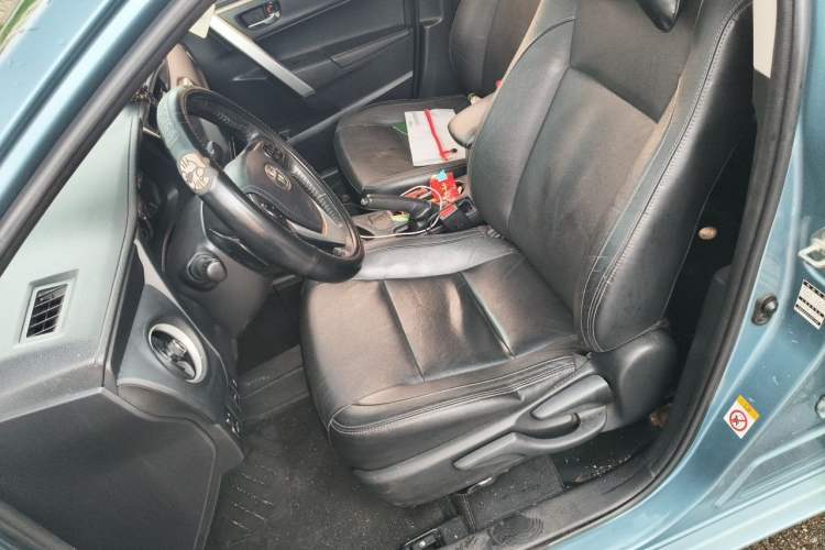 Used Toyota Corolla 2017 Revised Dual-Engine 1.8L E-CVT Elite Edition Left Front Seat