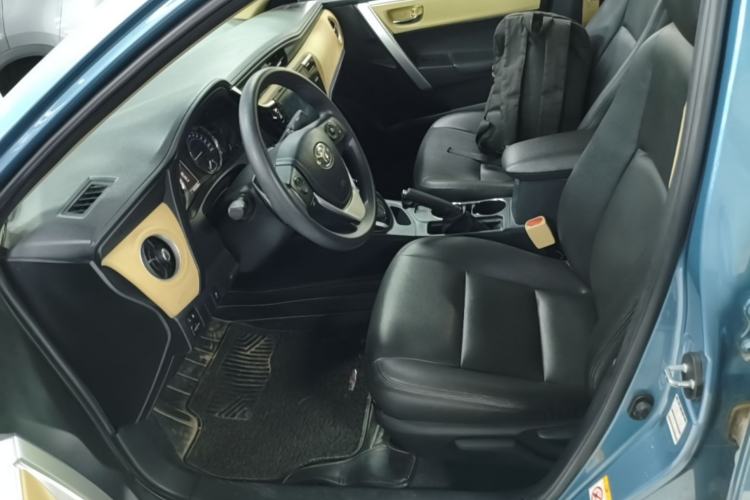 Used Toyota Corolla 2017 Revised Dual-Engine 1.8L E-CVT Leading Edition Left Front Seat