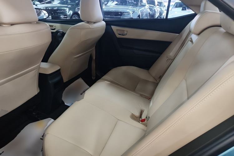 Used Toyota Corolla 2017 Revised Dual-Engine 1.8L E-CVT Elite Edition Left Rear Seat