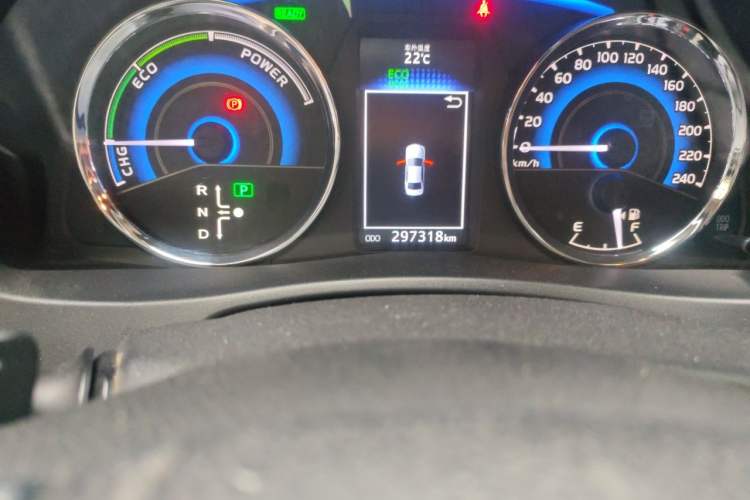 Used Toyota Corolla 2017 Revised Dual-Engine 1.8L E-CVT Elite Edition Odometer Close Up
