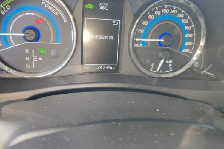 Used Toyota Corolla 2017 Revised Dual-Engine 1.8L E-CVT Leading Edition Odometer Close Up