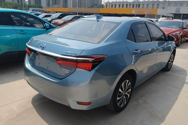 Used Toyota Corolla 2017 Revised Dual-Engine 1.8L E-CVT Leading Edition Rear Right 45 Deg