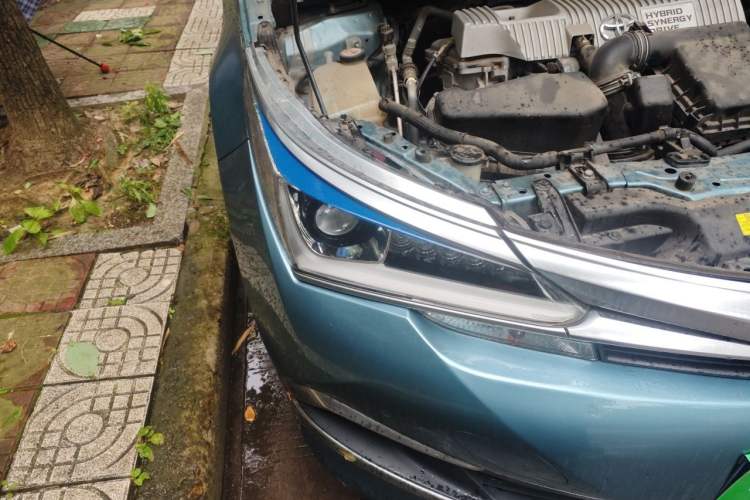 Used Toyota Corolla 2017 Revised Dual-Engine 1.8L E-CVT Elite Edition Right Front Headlight