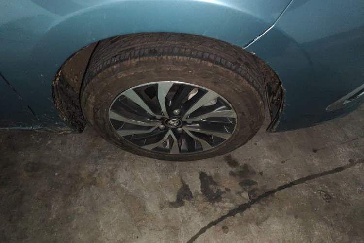 Used Toyota Corolla 2017 Revised Dual-Engine 1.8L E-CVT Leading Edition Right Front Wheel Hub