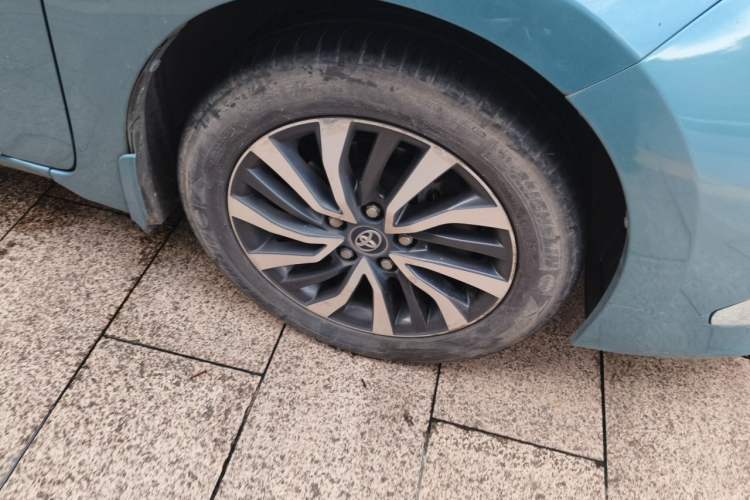 Used Toyota Corolla 2017 Revised Dual-Engine 1.8L E-CVT Leading Edition Right Front Wheel Hub