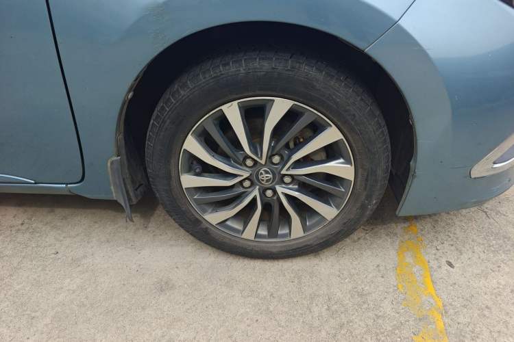 Used Toyota Corolla 2017 Revised Dual-Engine 1.8L E-CVT Elite Edition Right Front Wheel Hub
