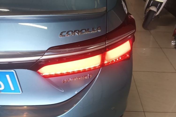 Used Toyota Corolla 2017 Revised Dual-Engine 1.8L E-CVT Elite Edition Right Rear Taillight