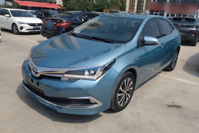 Toyota Corolla 2017 Revised Dual-Engine 1.8L E-CVT Leading Edition usado