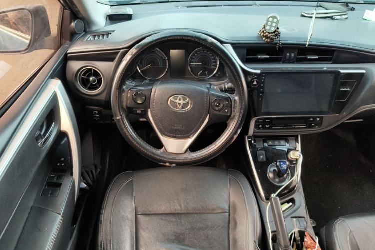 Used Toyota Corolla 2017 Revised Dual-Engine 1.8L E-CVT Elite Edition Steering Wheel