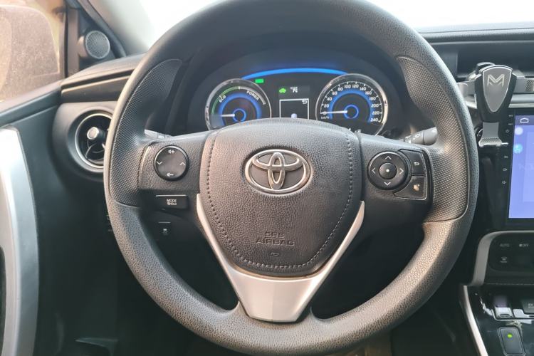 Used Toyota Corolla 2017 Revised Dual-Engine 1.8L E-CVT Leading Edition Steering Wheel