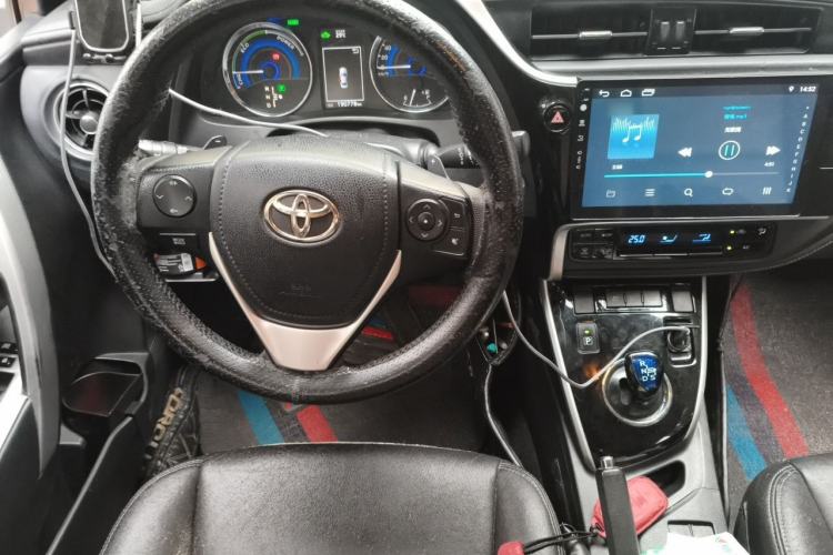 Used Toyota Corolla 2017 Revised Dual-Engine 1.8L E-CVT Leading Edition Steering Wheel