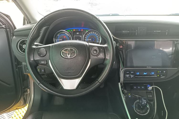 Used Toyota Corolla 2017 Revised Dual-Engine 1.8L E-CVT Elite Edition Center Console
