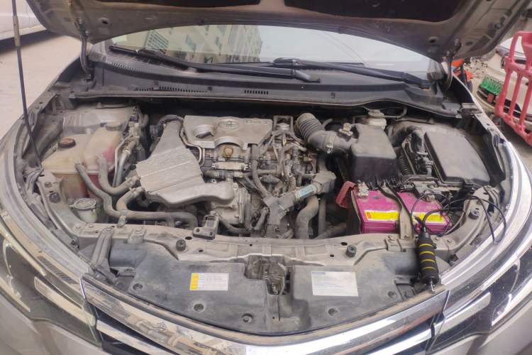 Used Toyota Corolla 2017 Revised Version 1.2T S-CVT GL Engine Bay
