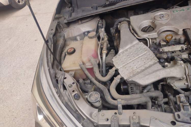 Used Toyota Corolla 2017 Revised Version 1.2T S-CVT GL Engine Bay Right