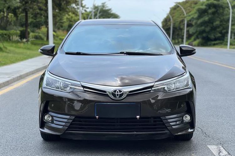 Used Toyota Corolla 2017 Revised Version 1.2T S-CVT GL Exterior 2