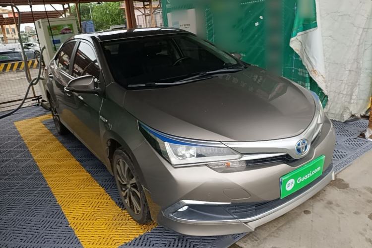 Used Toyota Corolla 2017 Revised Dual-Engine 1.8L E-CVT Elite Edition Front Right 45 Deg