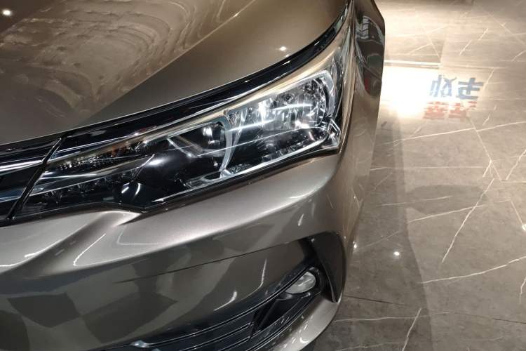 Used Toyota Corolla 2017 Revised Version 1.2T S-CVT GL-i Left Front Headlight