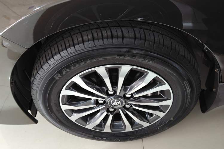Used Toyota Corolla 2017 Revised Version 1.2T S-CVT GL Left Front Wheel Hub