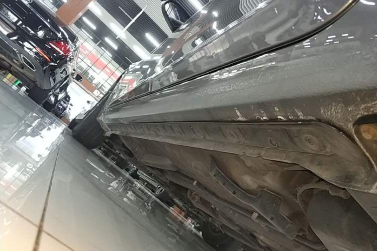 Used Toyota Corolla 2017 Revised Version 1.2T S-CVT GL-i Left Side Sill