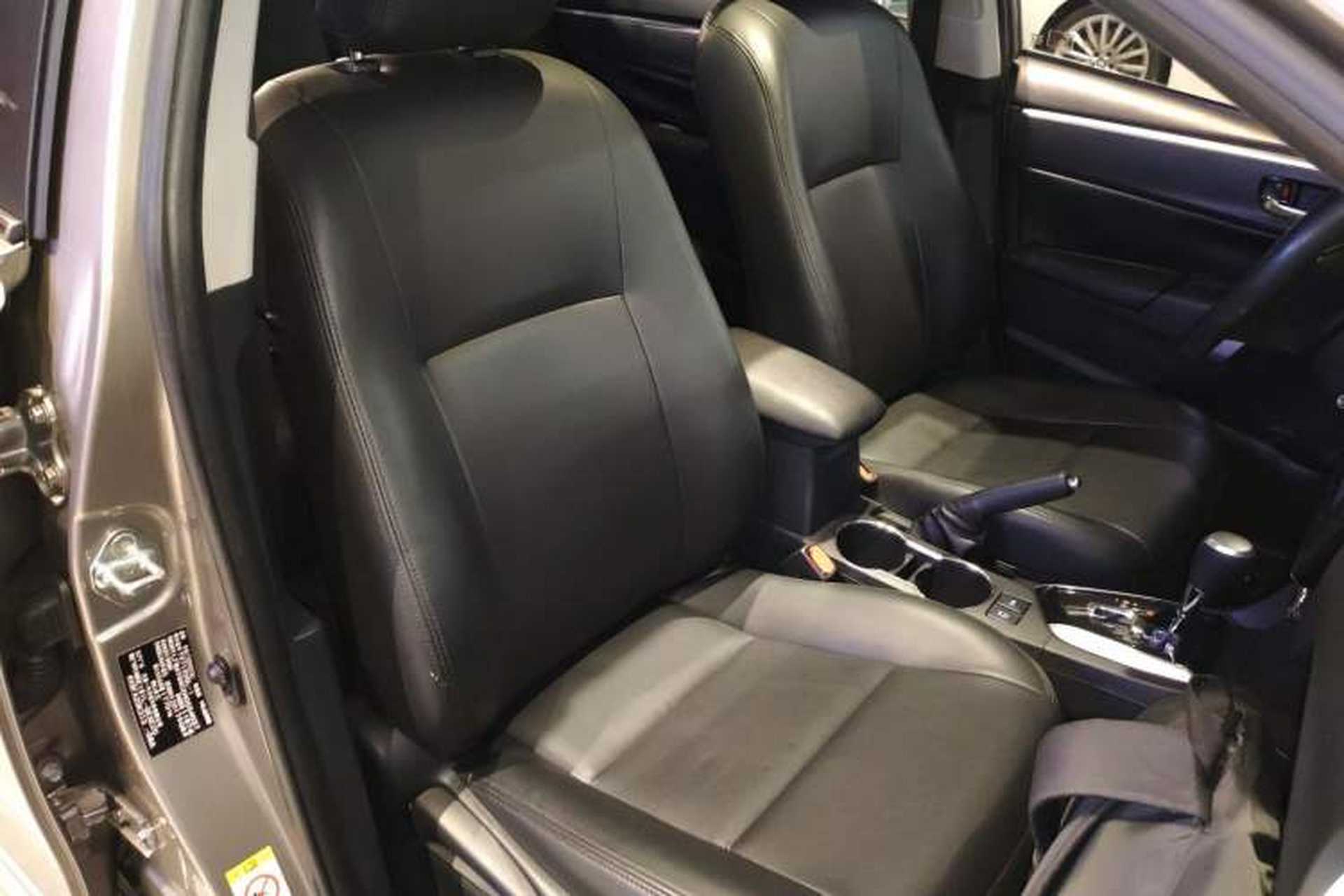 Used Toyota Corolla 2017 Revised Version 1.2T S-CVT GL-i Right Front Seat