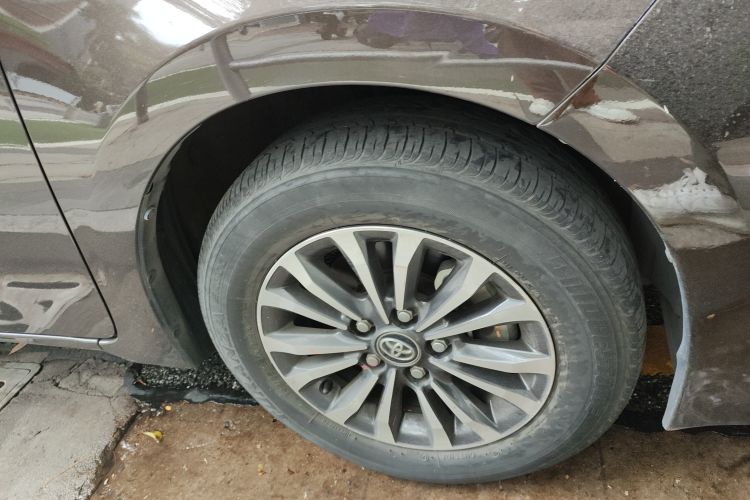 Used Toyota Corolla 2017 Revised Version 1.2T S-CVT GL Right Front Wheel Hub