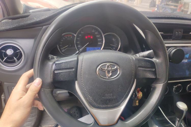 Used Toyota Corolla 2017 Revised Version 1.2T S-CVT GL Steering Wheel