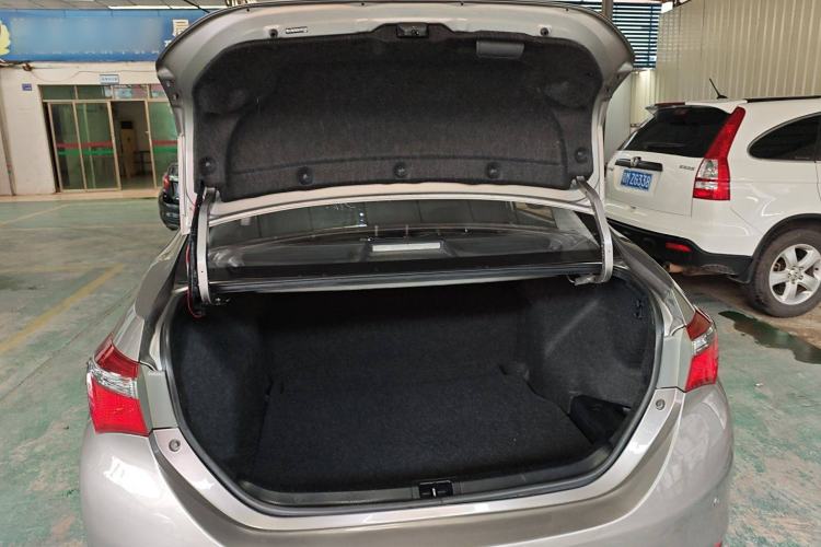 Used Toyota Corolla 2017 Revised Version 1.2T S-CVT GL Trunk