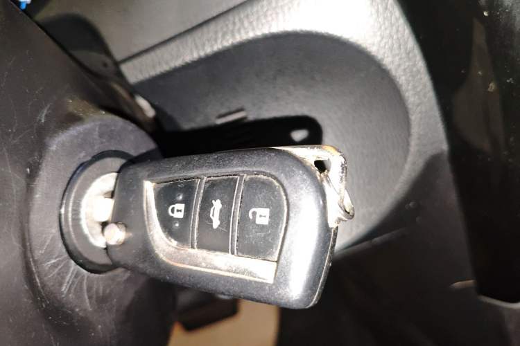 Used Toyota Corolla 2017 Revised Version 1.2T S-CVT GL-i Vehicle Key