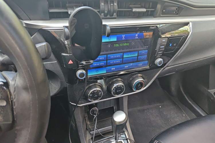 Used Toyota Corolla 2017 1.2T CVT GL-i Leather Edition Audio And AC Panel
