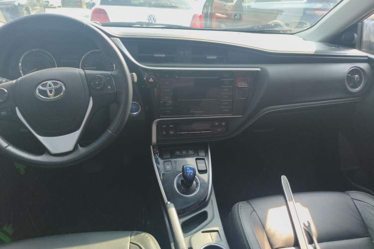 Used Toyota Corolla 2017 Revised Dual-Engine 1.8L E-CVT Elite Edition Audio And AC Panel