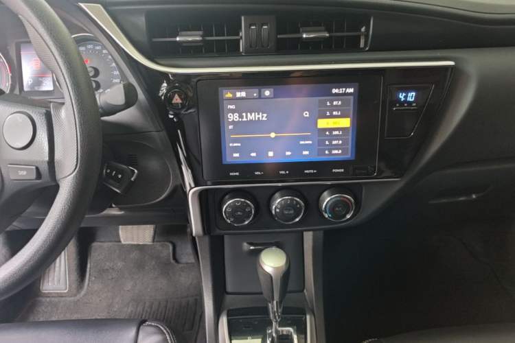Used Toyota Corolla 2017 Revised Version 1.2T S-CVT GL-i Audio And AC Panel