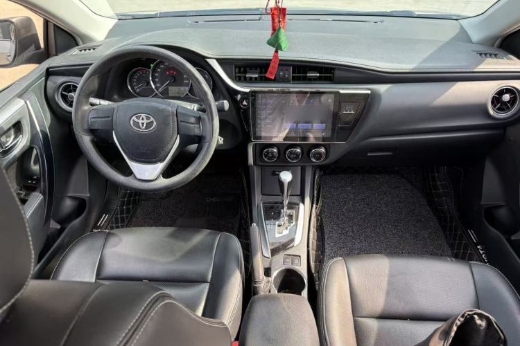 Used Toyota Corolla 2017 Revised Version 1.2T S-CVT GL Center Console