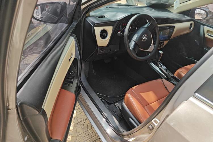 Used Toyota Corolla 2017 Revised Version 1.2T S-CVT GL Driver Seat
