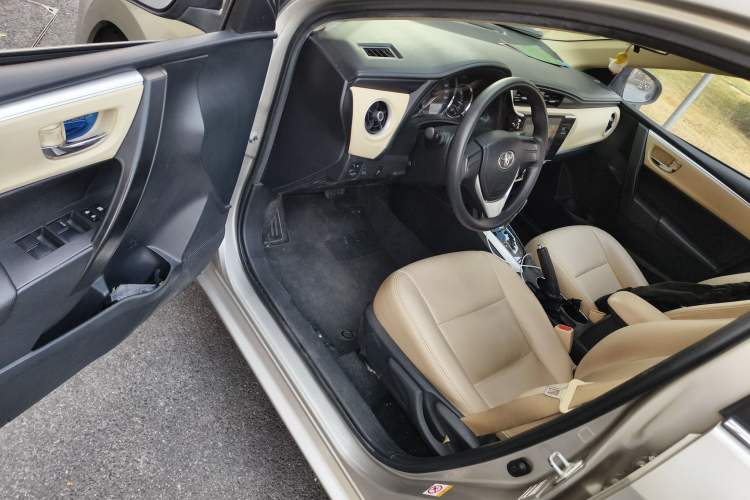 Used Toyota Corolla 2017 Revised Version 1.2T S-CVT GL Driver Seat