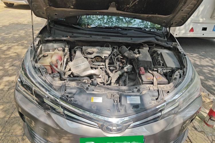 Used Toyota Corolla 2017 Revised Version 1.2T S-CVT GL Engine Bay
