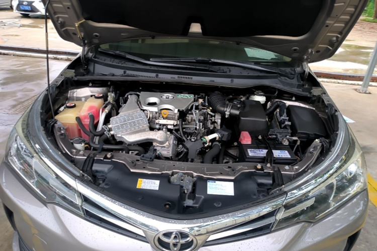 Used Toyota Corolla 2017 Revised Version 1.2T S-CVT GL Engine Bay