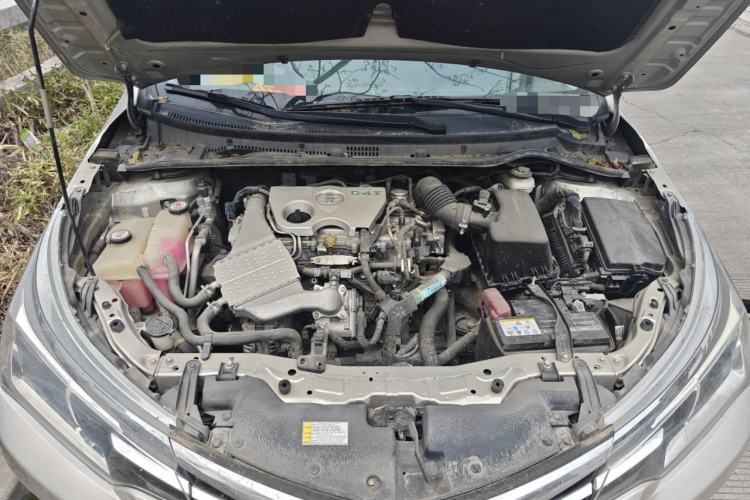 Used Toyota Corolla 2017 Revised Version 1.2T S-CVT GL Engine Bay